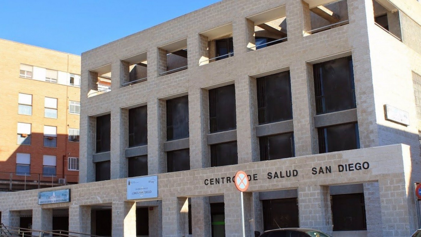 La Asociación para la Defensa de la Sanidad Pública denuncia la desigualdad en las listas de espera por áreas de salud