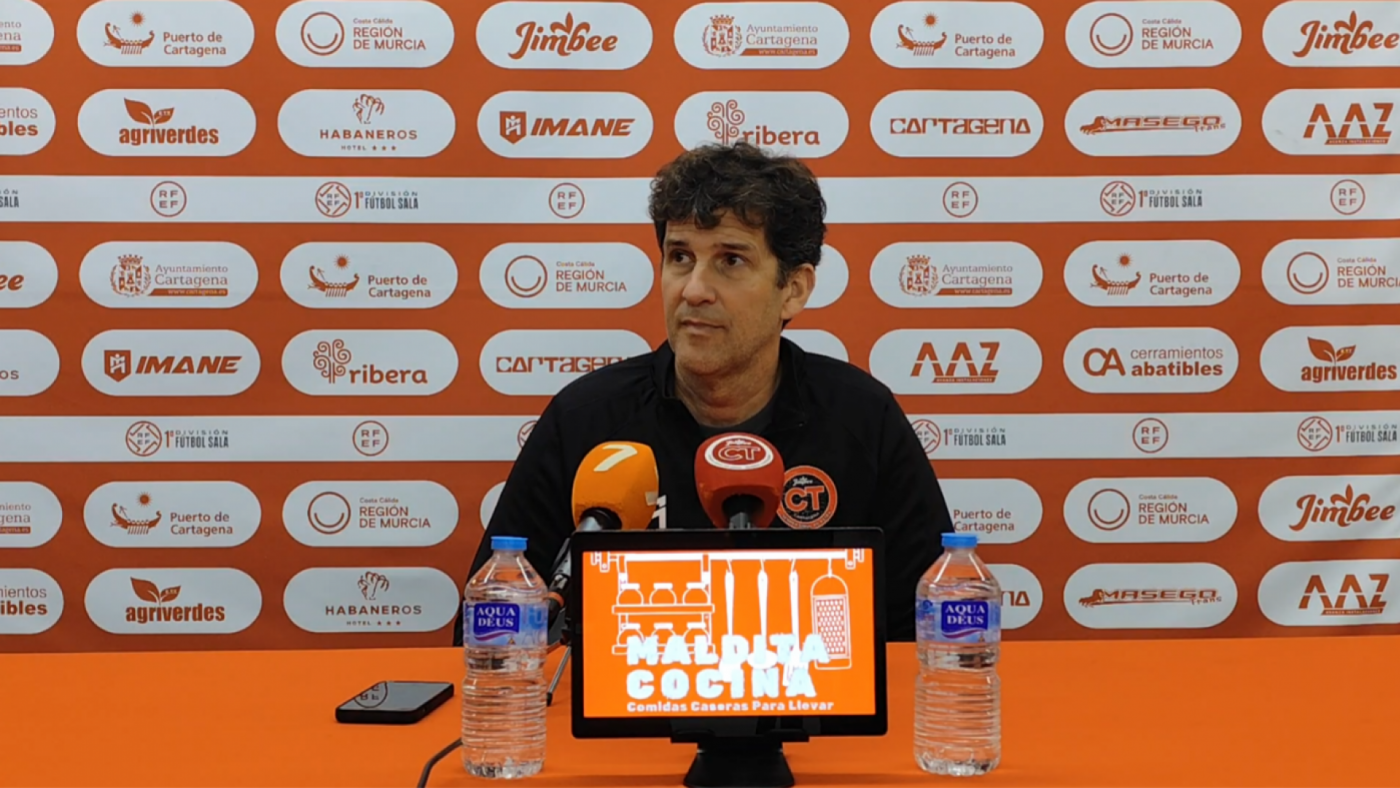 Duda: "Tenemos que quitarnos el peso de no ganar fuera en la Liga"