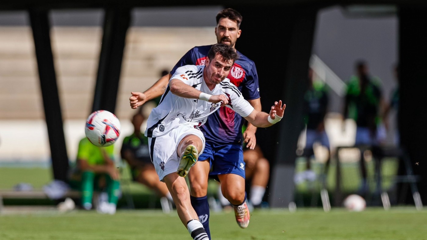 Un buen Yeclano abre su pretemporada con empate en Albacete 