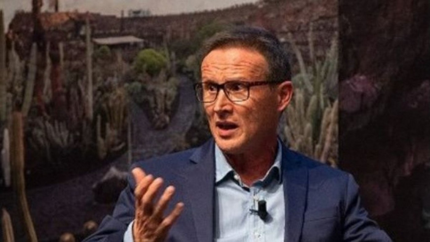 El doctor en Ciencias Políticas, Fernando Jiménez, advierte de la falta de transparencia del barómetro del CEMOP