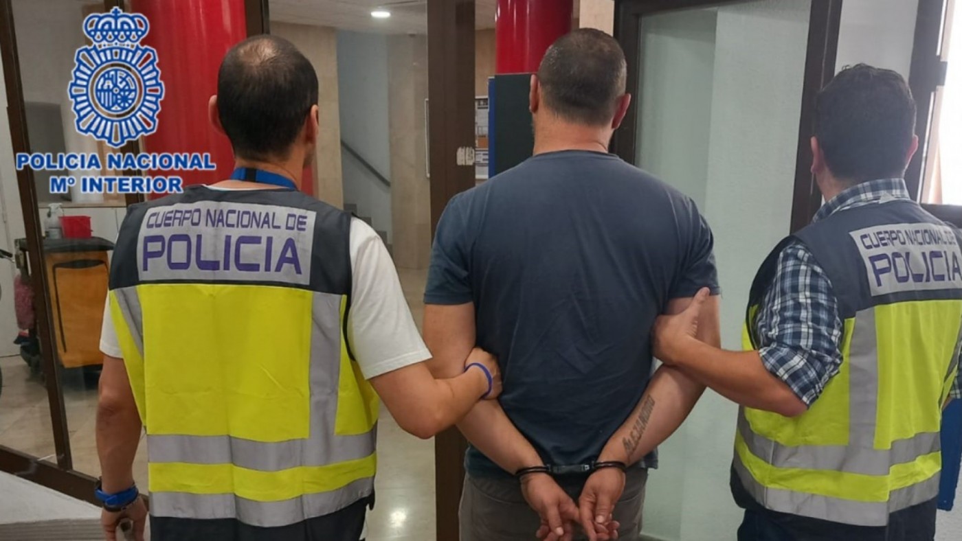 Detenido en Murcia por ofrecer alquileres vacacionales en pisos que no eran suyos 