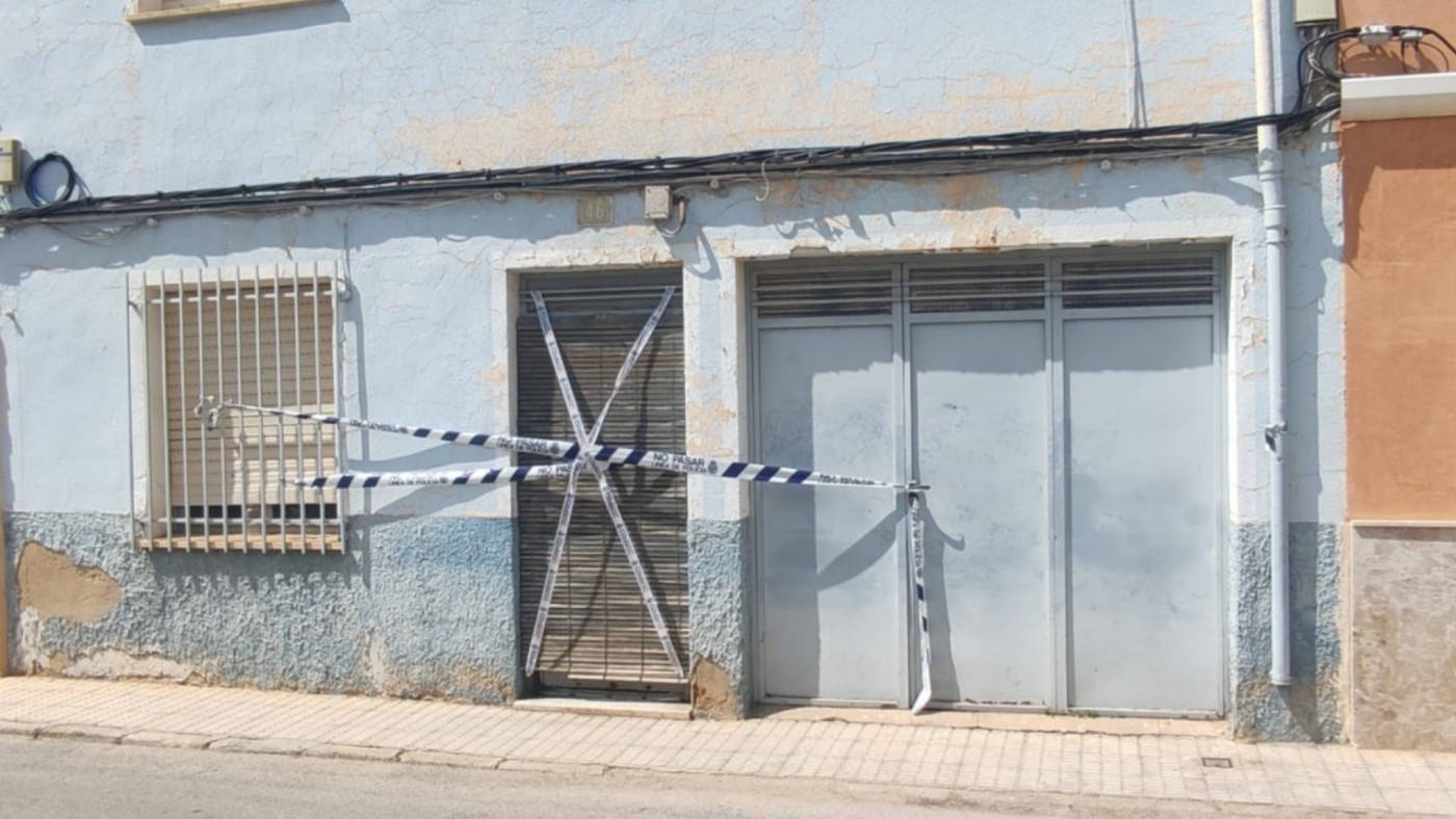 Investigan la aparición de un hombre fallecido en Yecla con indicios de muerte violenta