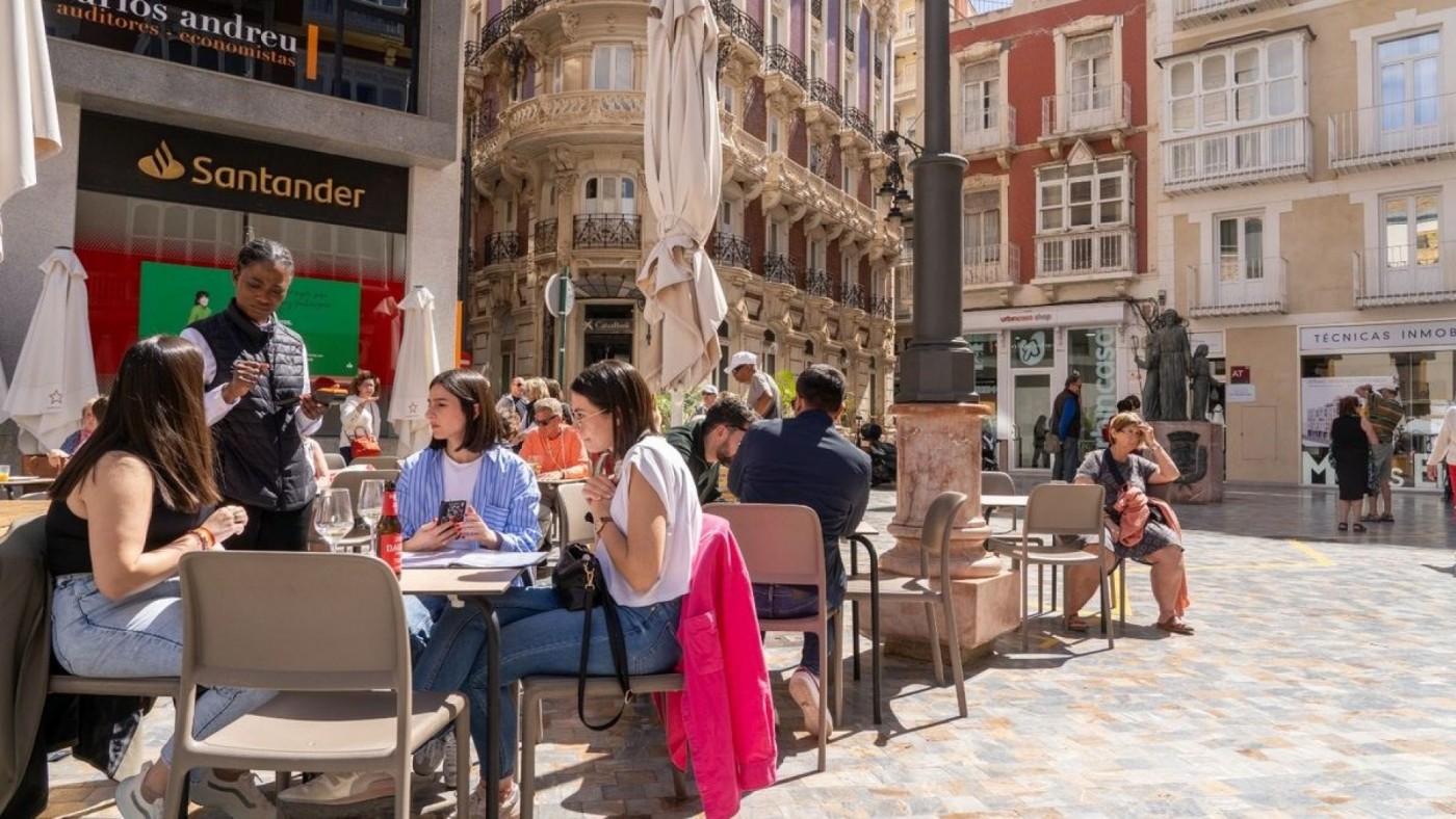 La efervescencia hostelera de Cartagena: 232 terrazas en el centro y el Ensanche