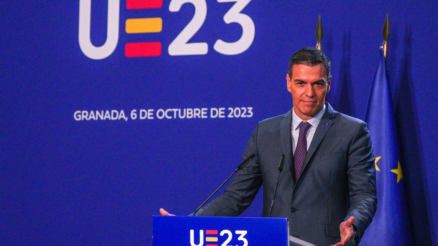 Sánchez menciona la amnistía por primera vez, pero no aclara si habrá reunión del PSOE con Puigdemont