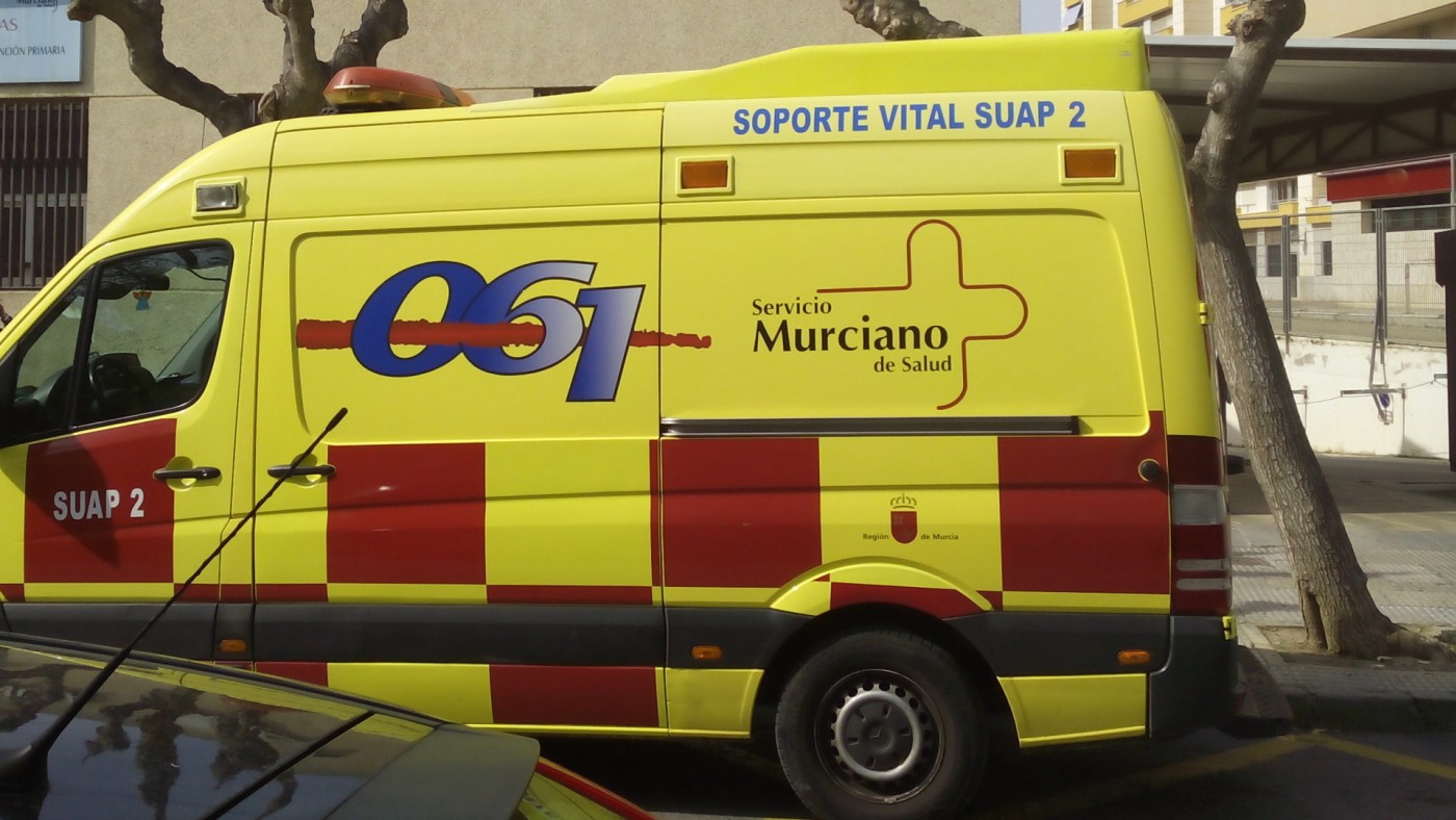 Ambulancia del Servicio Murciano de Salud. UGT