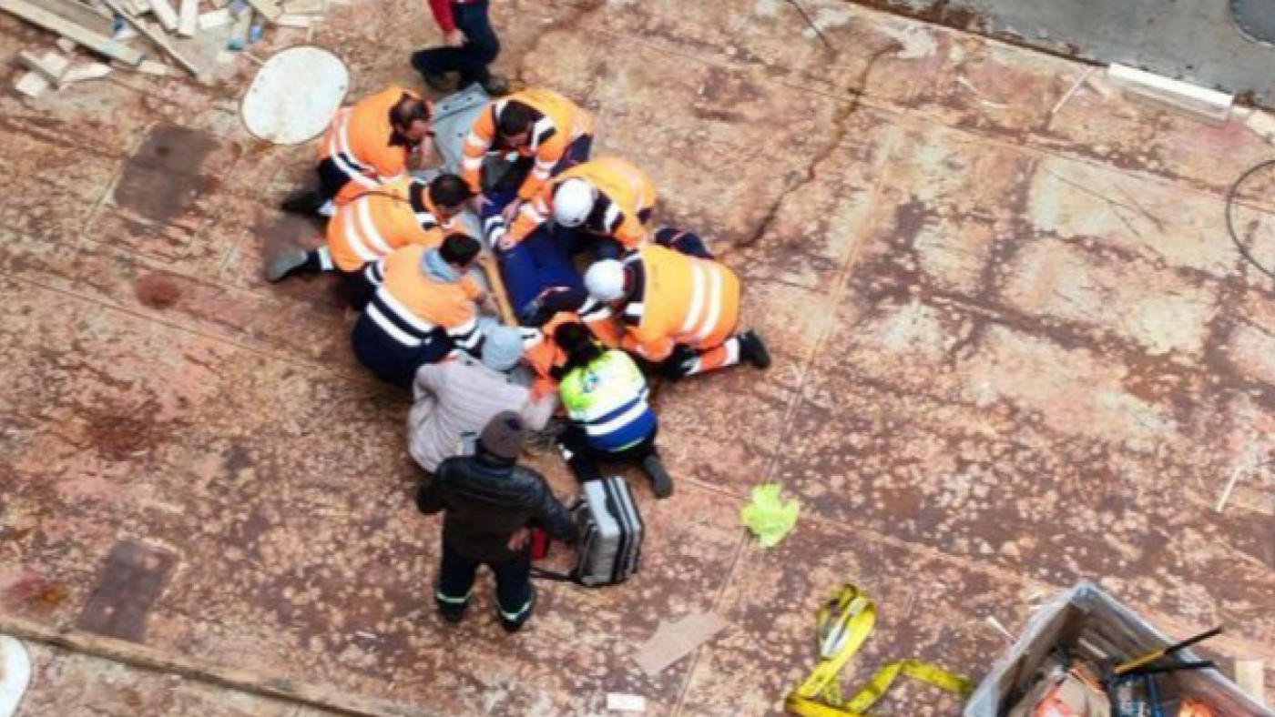 Herido grave un trabajador tras caer desde unos 3 metros de altura en el Valle de Escombreras
