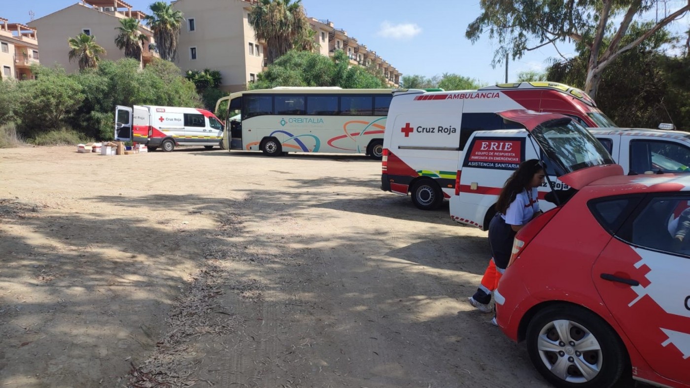 Localizadas 40 personas llegadas en patera a la playa de La Cola, en Águilas