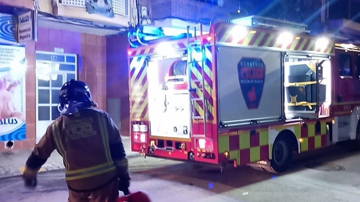 Yecla se vuelca con la familia que lo perdió todo en el incendio de una vivienda