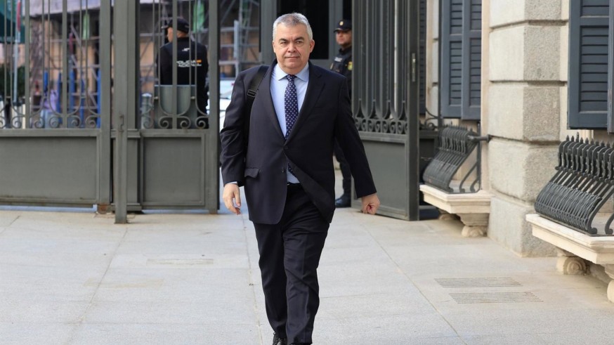 Cerdán reconoce dos reuniones con Leire Díez y que ella le llamó al salir de prisión