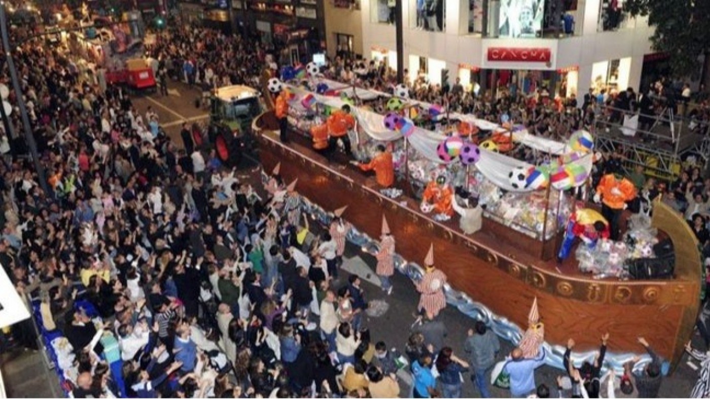 La venta de sillas para los desfiles del Entierro de la Sardina comenzará este jueves