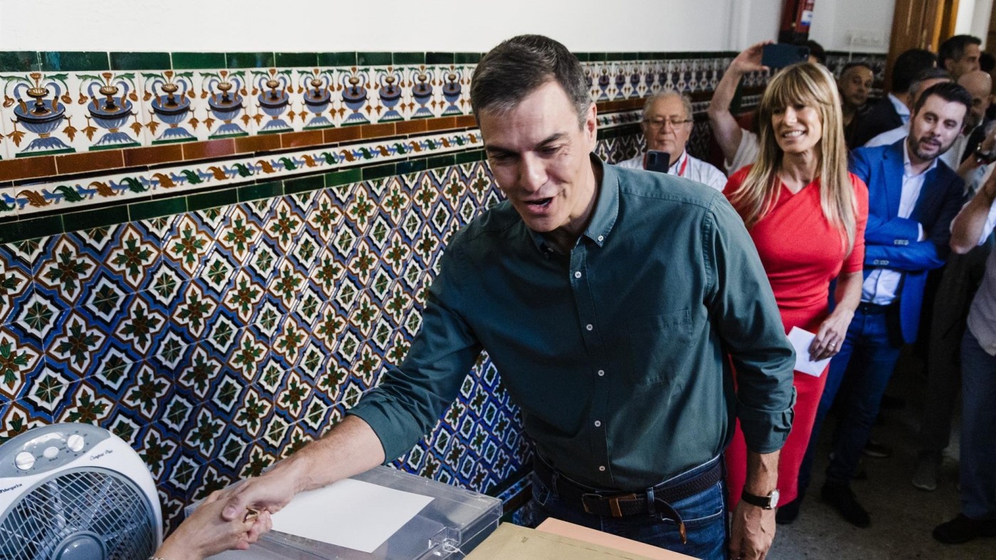 Sánchez reclama una participación electoral "histórica" para que haya "un Gobierno fuerte"