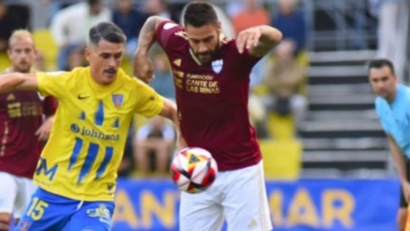 La Unión sucumbe ante el Orihuela (1-0)