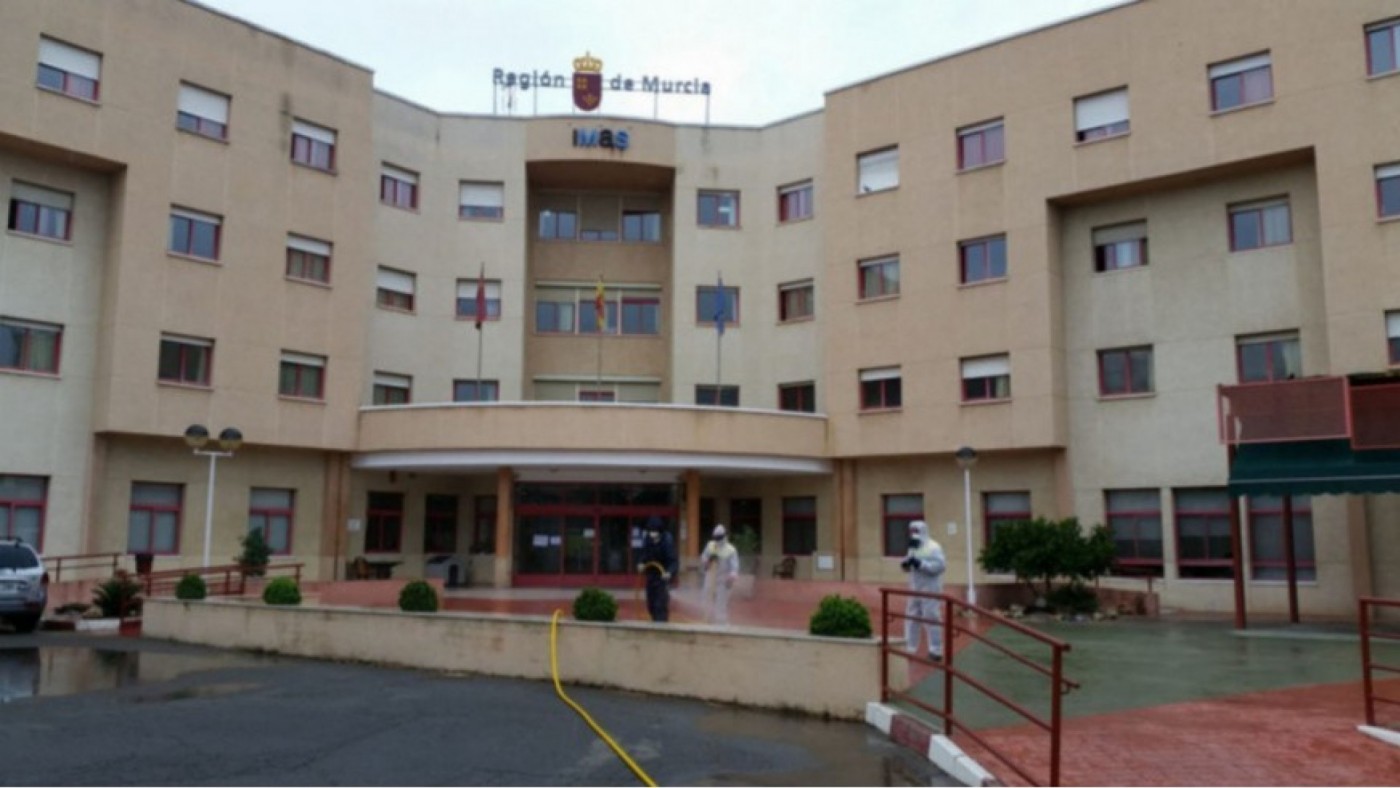 Las residencias de mayores privadas están fuera del alcance de las pensiones murcianas