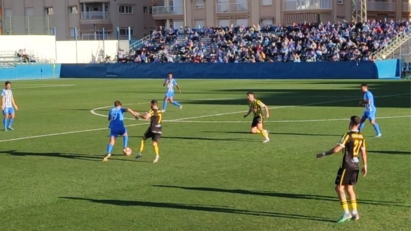 El Águilas se hunde ante el San Roque de Lepe (1-2)
