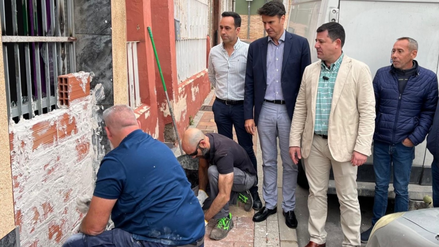 Molina tabica un vivienda ocupada que parecía ser un punto de venta de droga