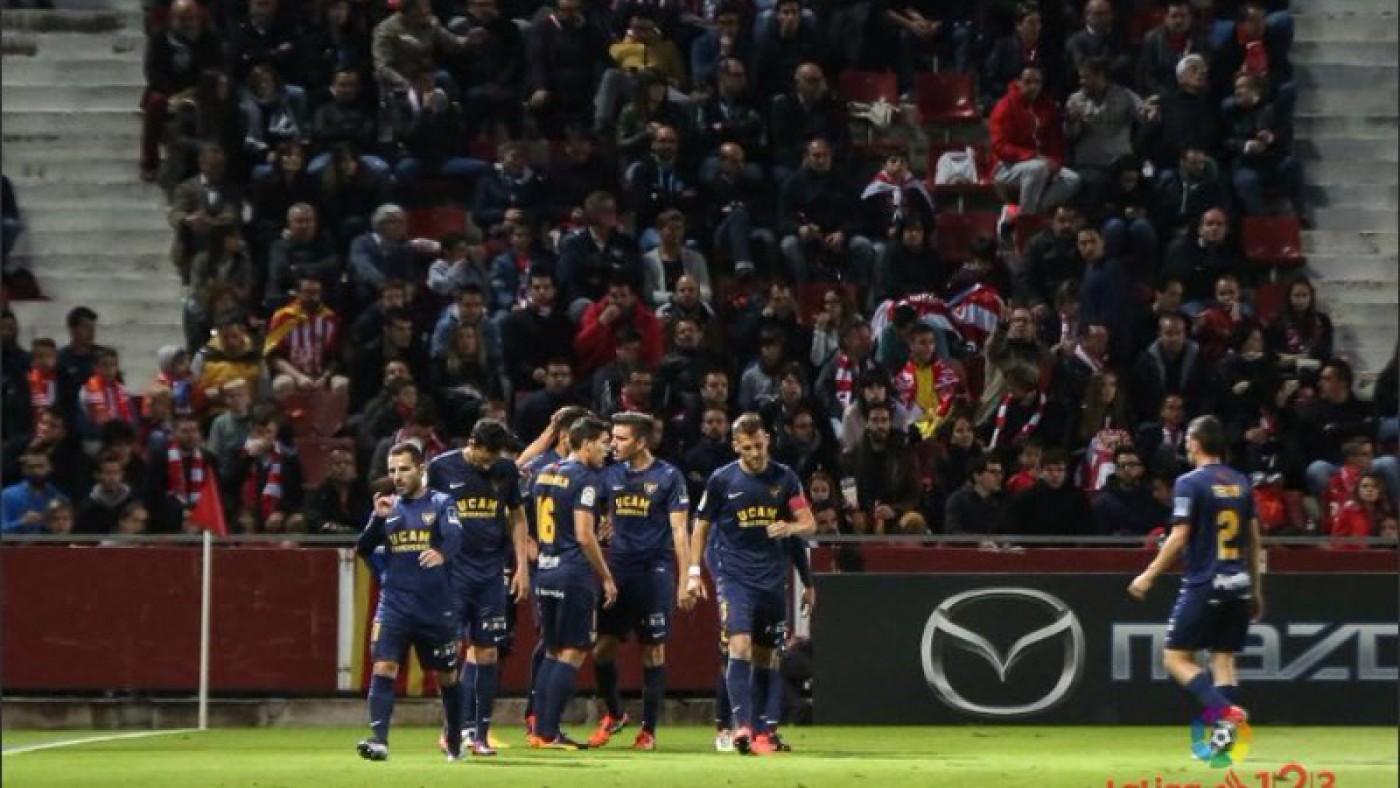 El UCAM gana en Girona y se aleja de la zona de descenso