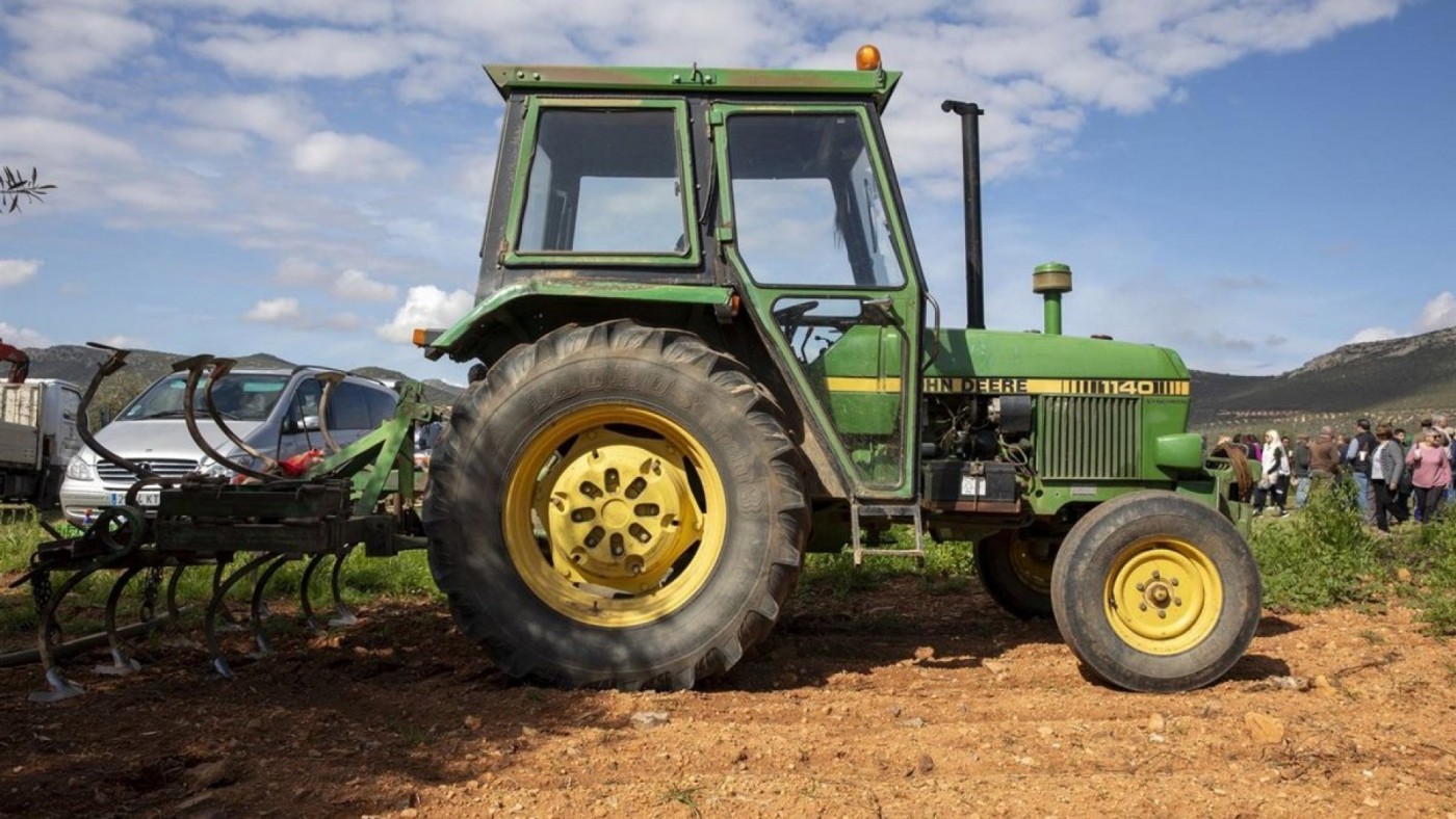 El Gobierno aprueba una rebaja fiscal de 825 millones para agricultores y ganaderos en módulos del IRPF
