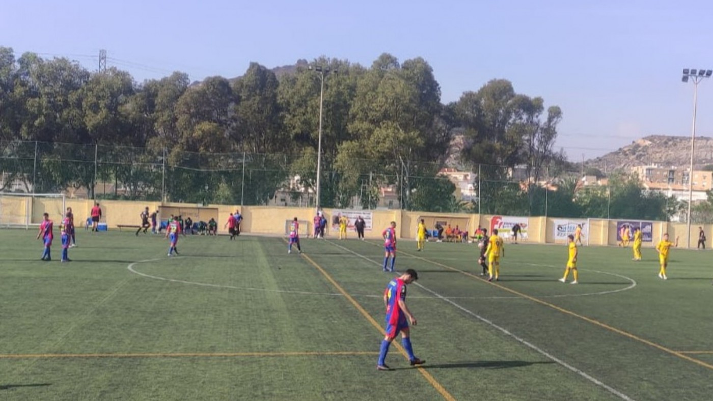 La Minerva sorprende al Lorca Deportiva (2-2)