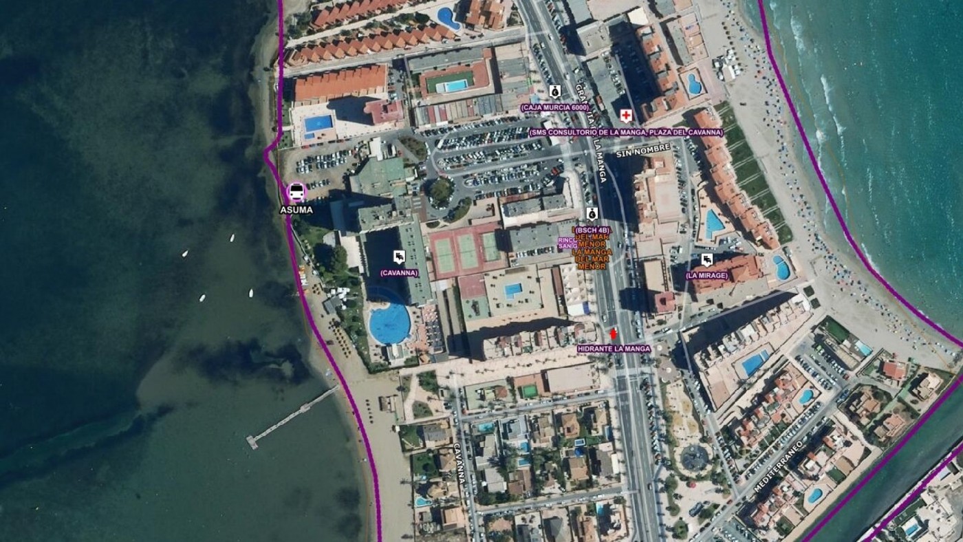 Muere una mujer de 77 años tras ser rescatada del agua en La Manga 