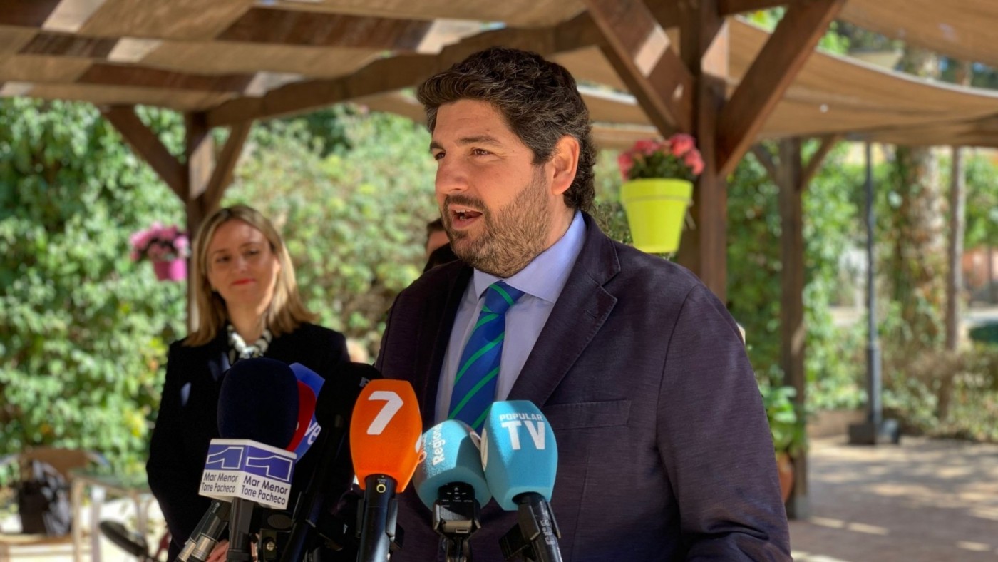 Miras: "Si alguien entiende que no se está cumpliendo la ley del Mar Menor, no tiene más que acudir a los tribunales de justicia"