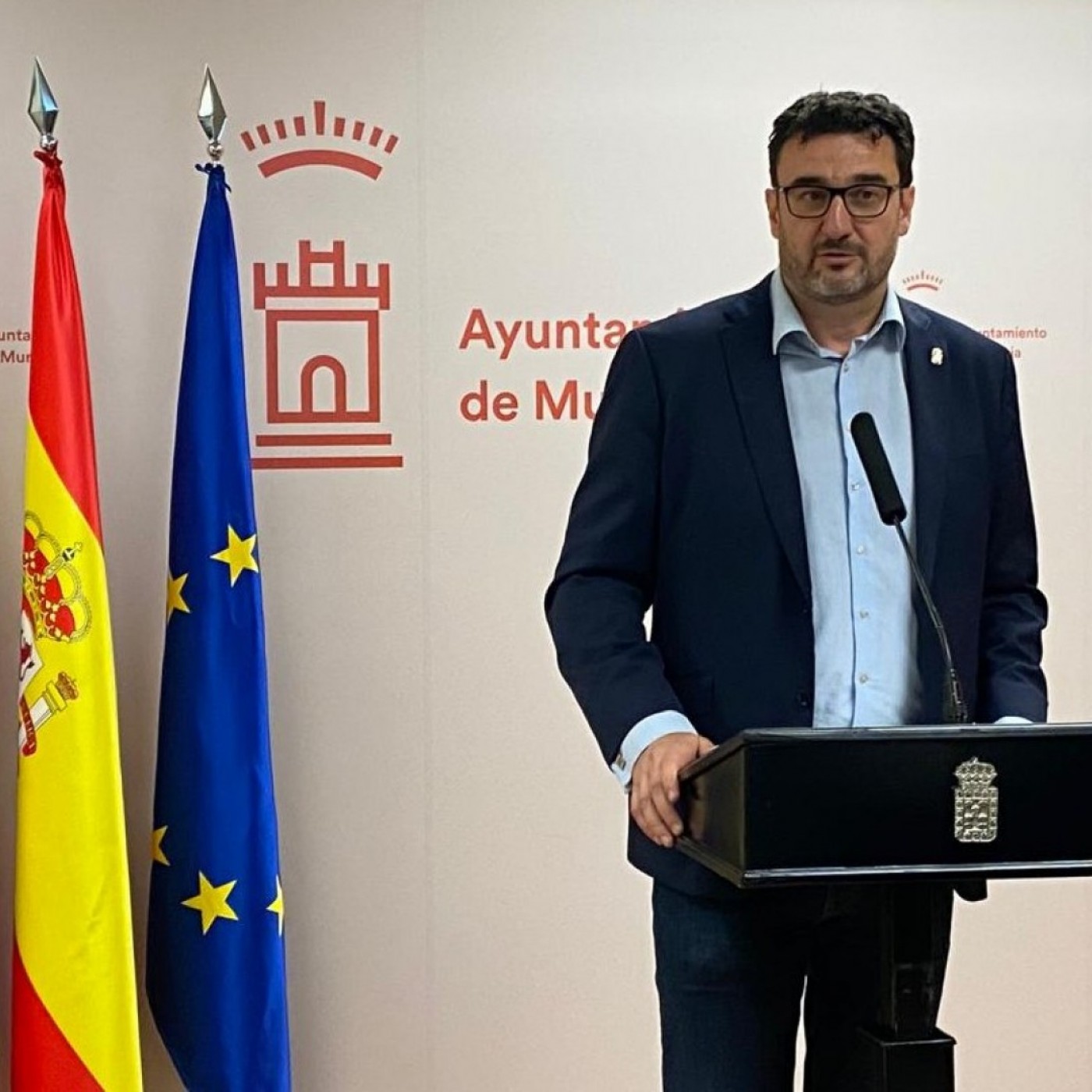 el-psoe-denuncia-un-contrato-a-dedo-de-1