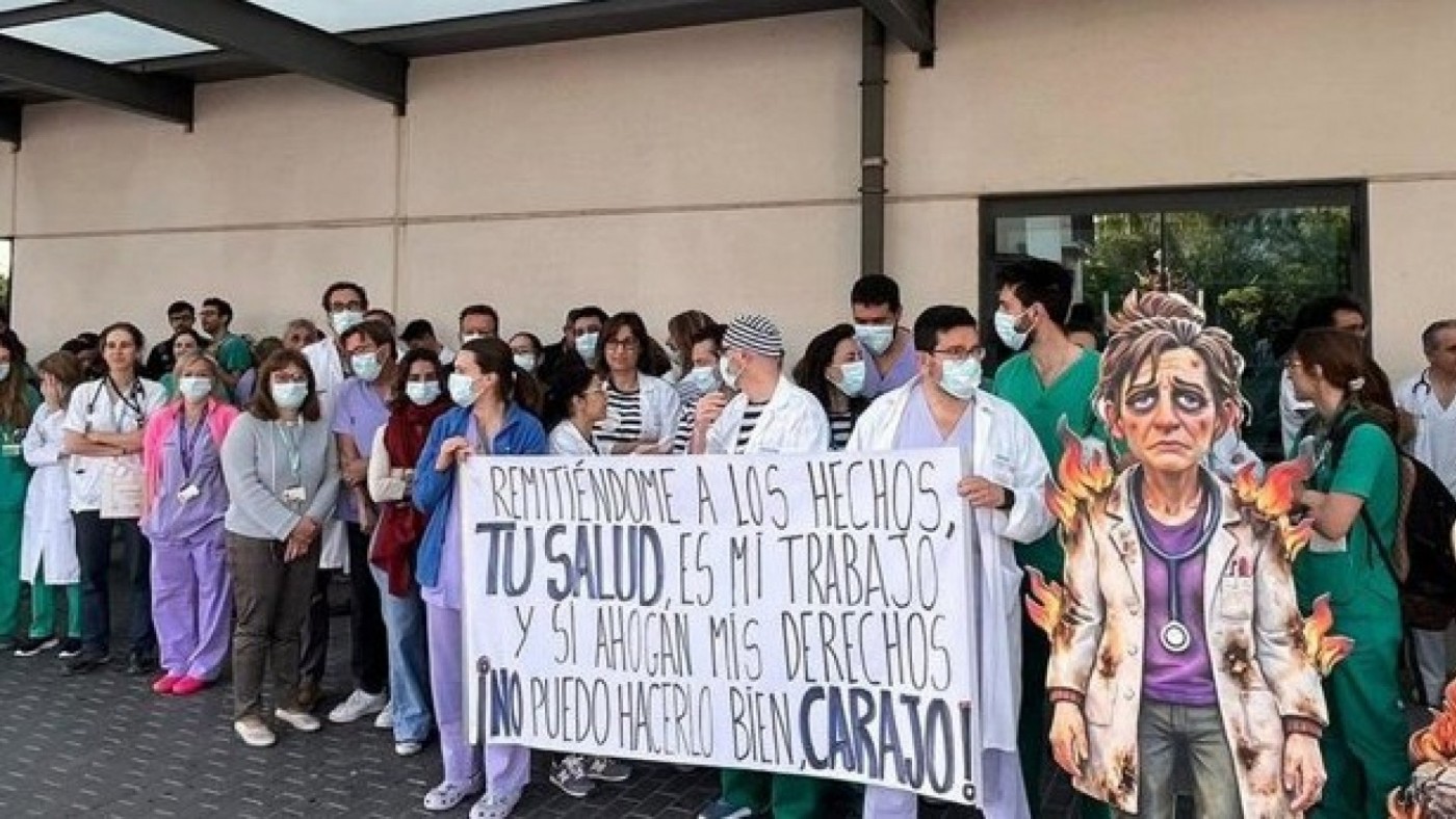La huelga médica se agrava en su tercera semana con miles de citas y operaciones suspendidas