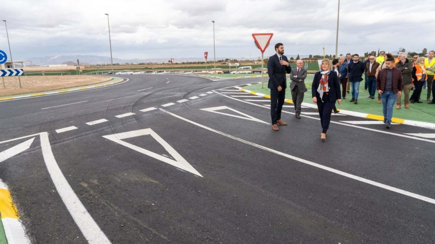La carretera La Ajorra estrena firme mejorando acceso a Fuente Álamo y Sabic