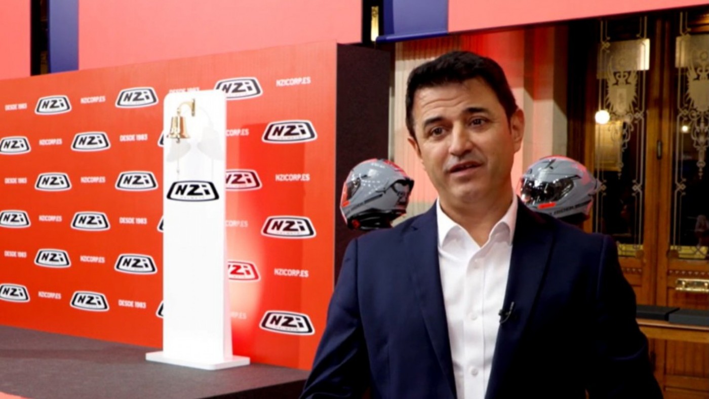 La yeclana NZI incorpora inteligencia artificial para diseñar cascos de moto personalizados