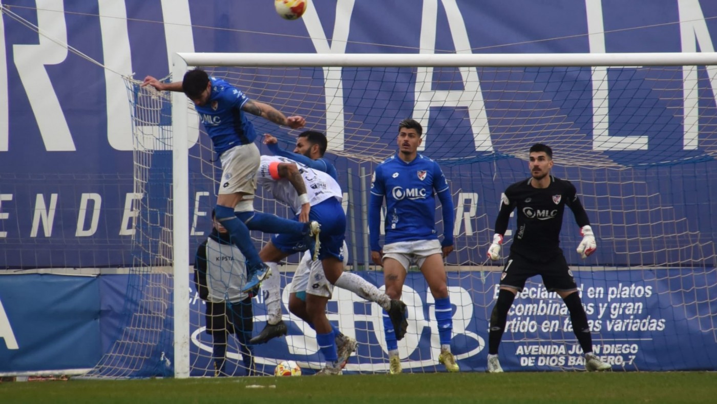 El empuje del Yeclano no es suficiente en Linares (2-1) 