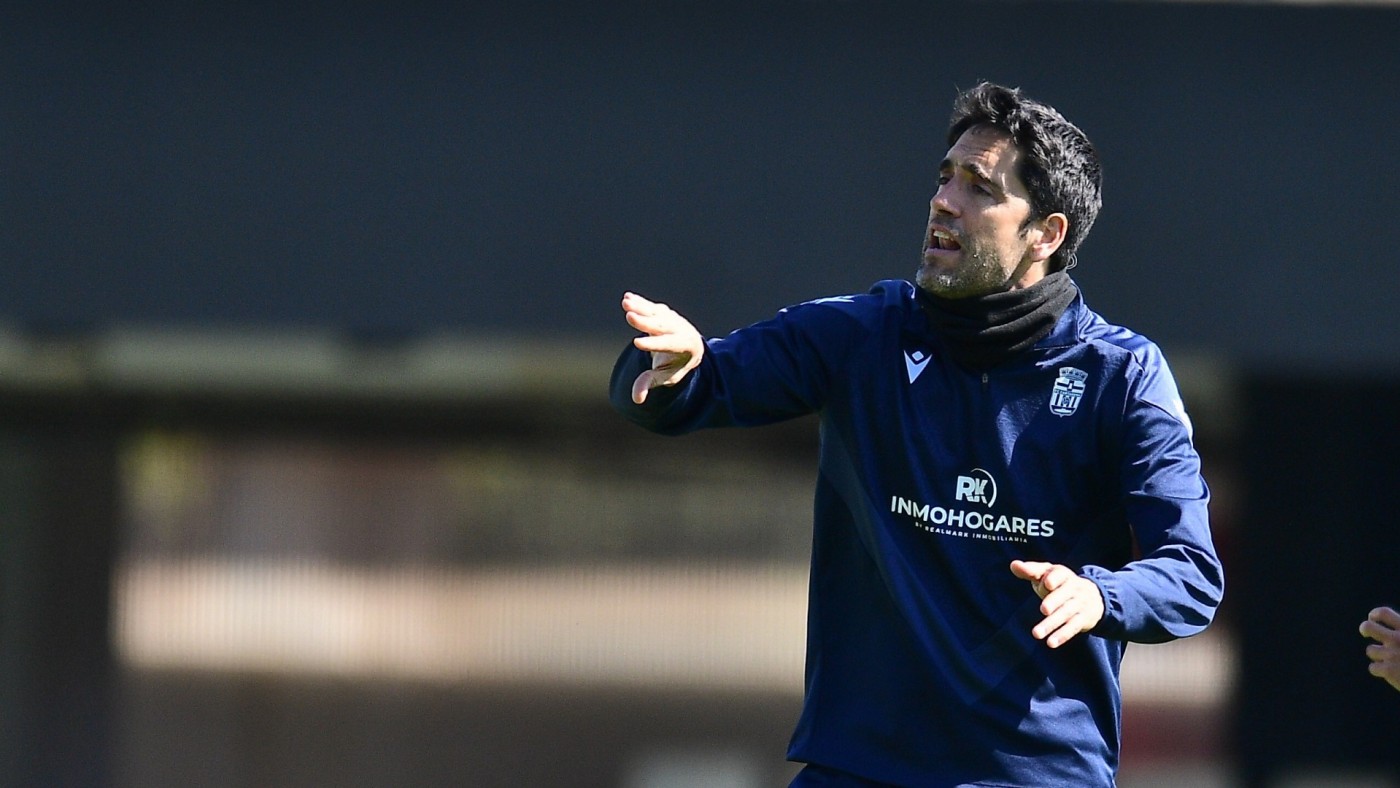 Iñigo Vélez: "Hay que disfrutar de jugar estas finales cada semana"