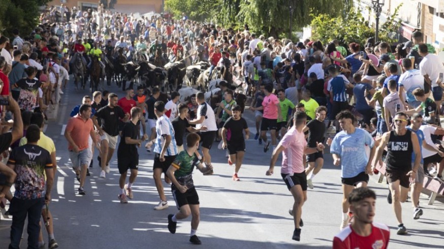 Segundo encierro de las fiestas de Moratalla limpio, que deja tres heridos en la suelta posterior