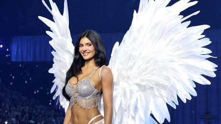La pasarela. Luces y sombras en el desfile de Victoria's Secret