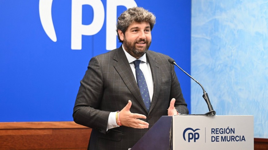 López Miras ve un desprecio a la Región que Sánchez pacte ayudas antiaranceles con Cataluña