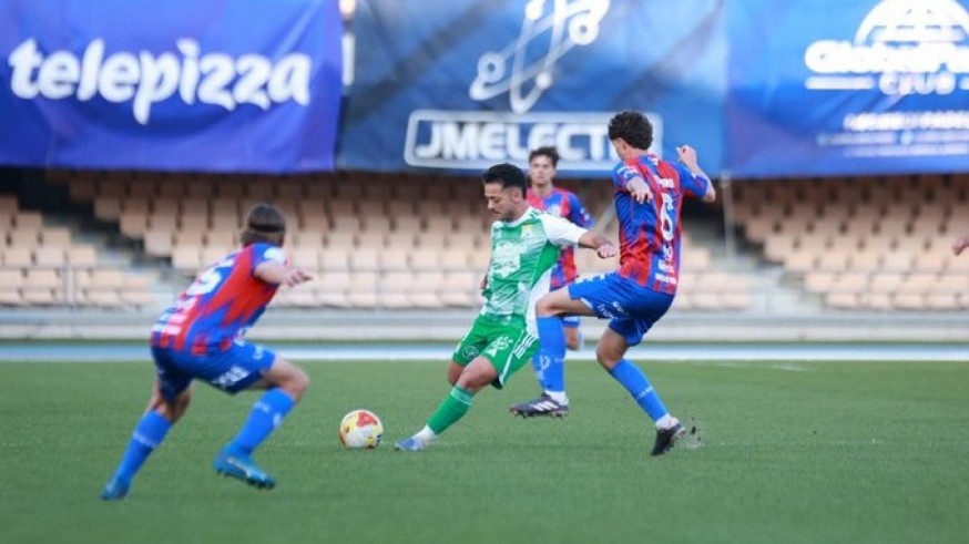 El Yeclano se asoma al precipicio (1-0)