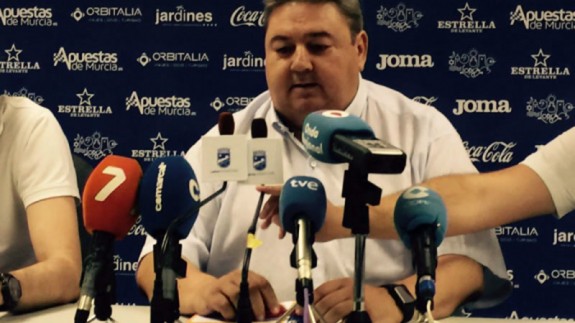 El Lorca FC no cuestiona a su entrenador, pese a haber sumado sólo 8 puntos