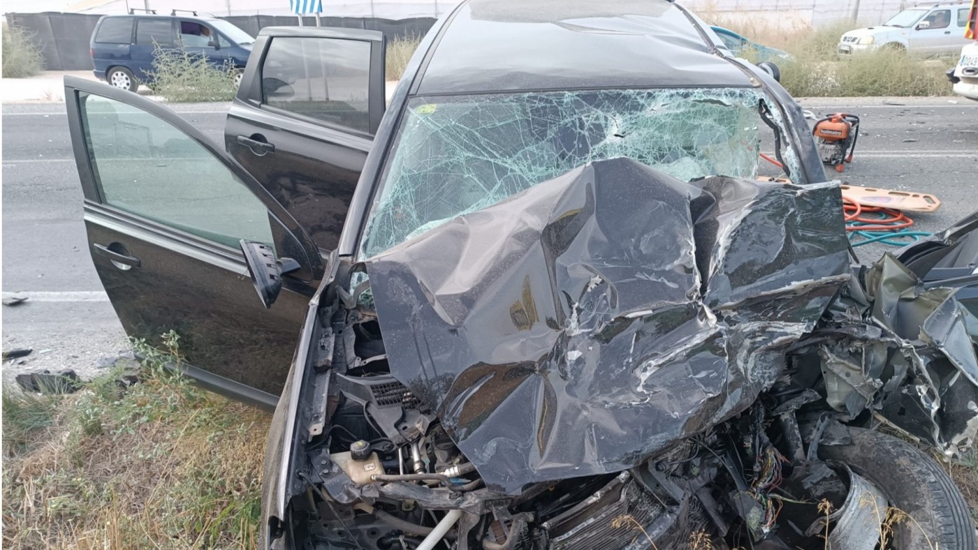 Un hombre de 57 años muere al colisionar un turismo y un camión en la carretera de Torre Pacheco a El Jimenado
