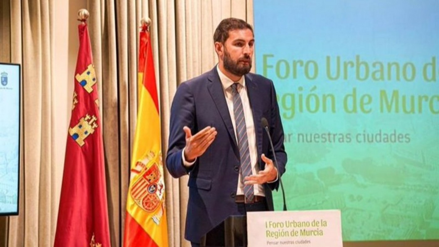 Antelo: "Debemos actuar para poner freno a la degradación del centro de nuestros municipios "