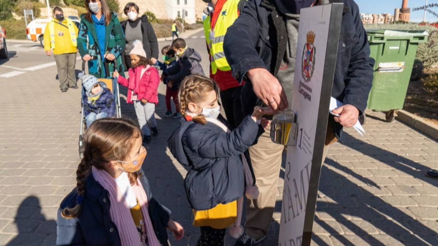 1.200 más las plazas para disfrutar de la actividad navideña "Paseo Real" Cartagena