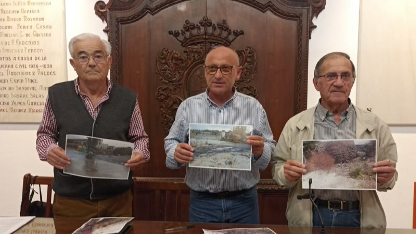 La Plataforma de Afectados por las Obras del AVE se reúne en Lorca para organizar sus protestas