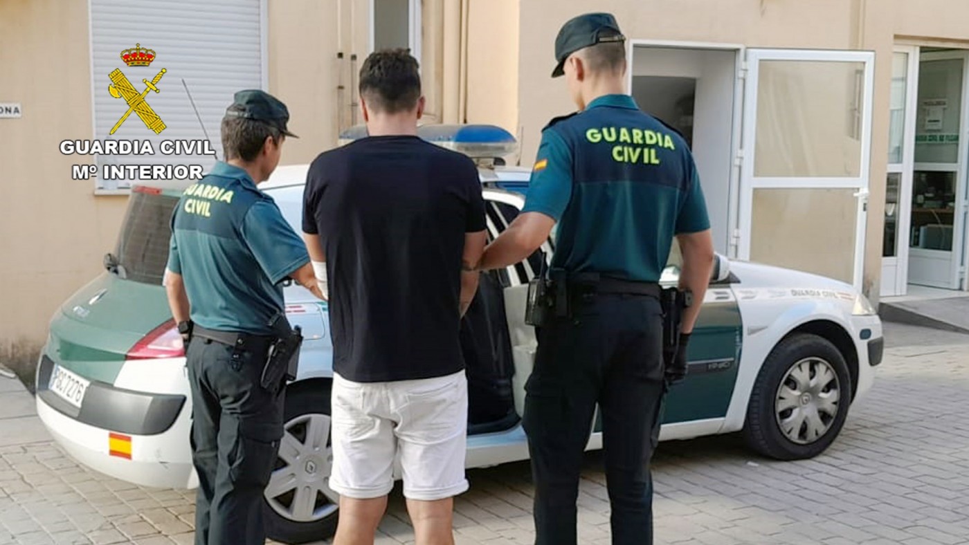 Detenido un violento delincuente por agredir a un vecino de Campos del Río en las fiestas de Albudeite