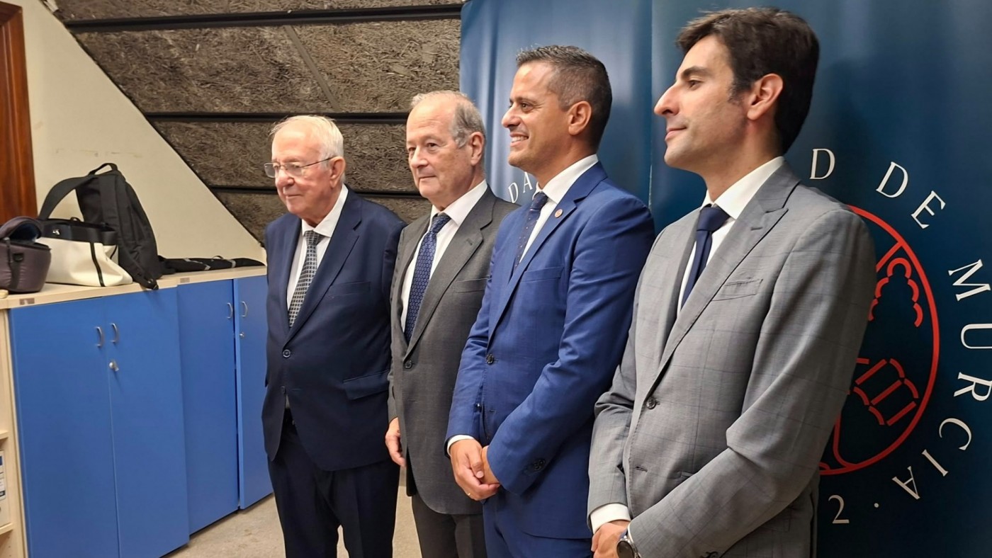 La defensa de Rodríguez Zapatero recurrirá la inadmisibilidad de su recusación