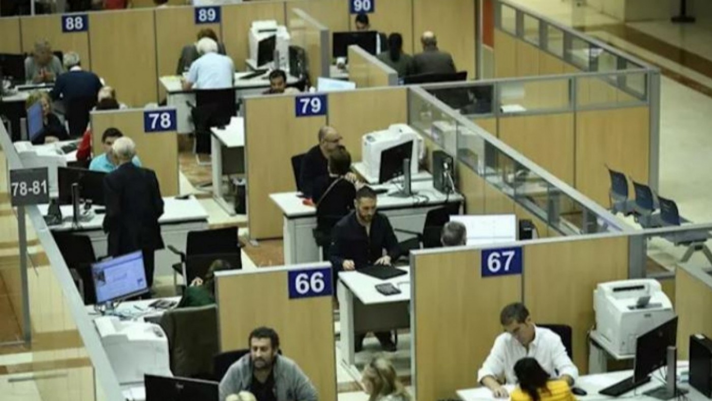 Avanzan las negociaciones entre Comunidad y sindicatos para recuperar las 35 horas semanales