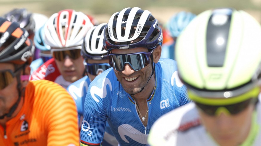 Alejandro Valverde, en el pelotón. Foto: Movistar Team