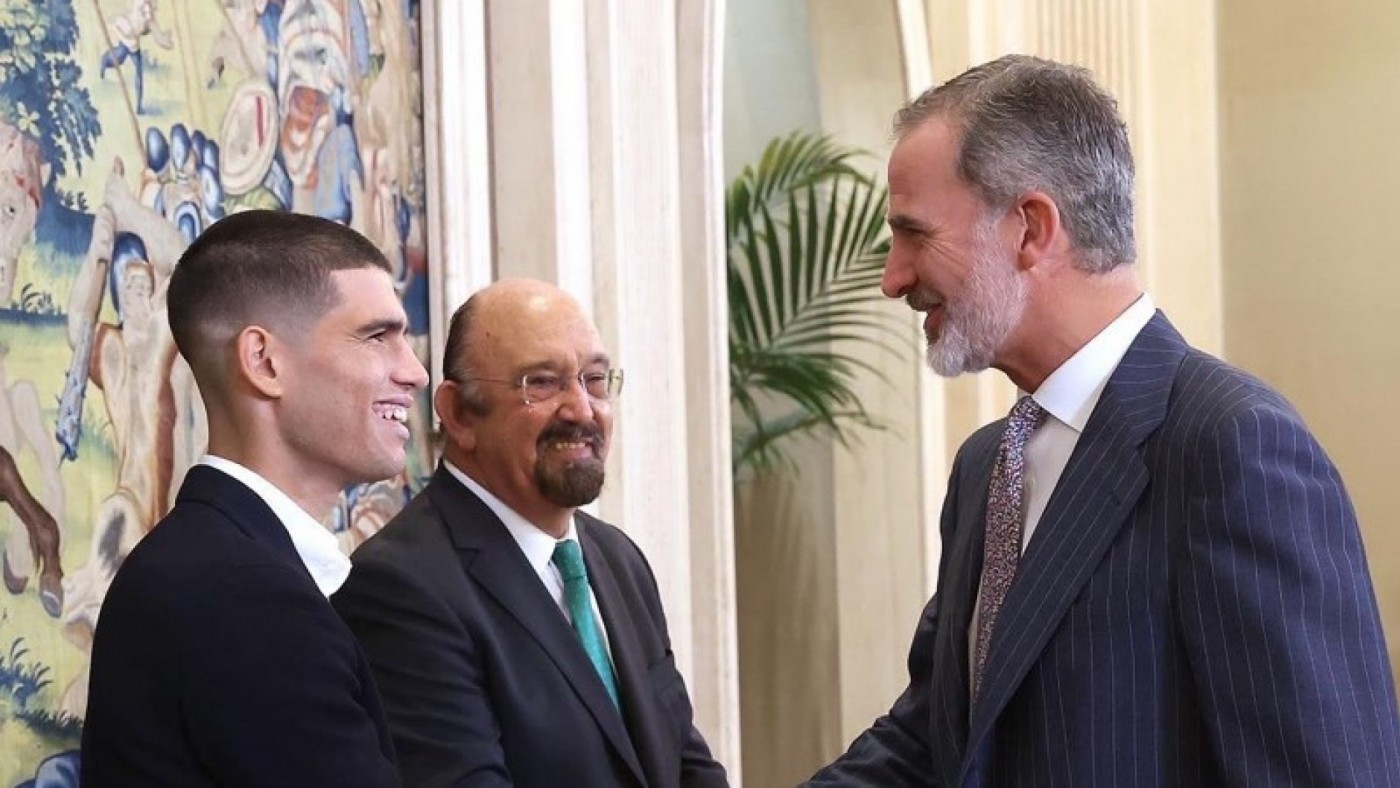 El Rey recibe al murciano Carlos Alcaraz en el Palacio de la Zarzuela