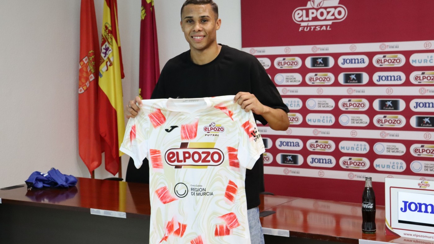Ligeiro: "Es un sueño firmar tres años en un club como ElPozo"