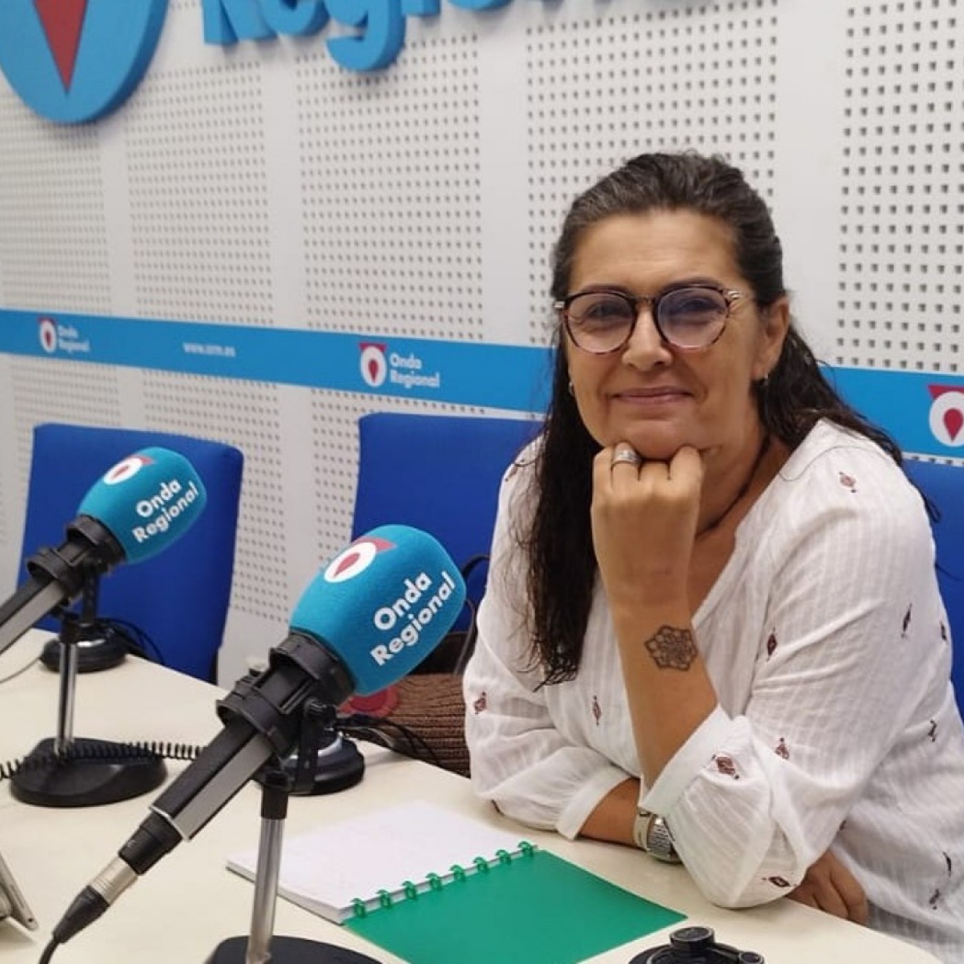 Portada de EL ROMPEOLAS