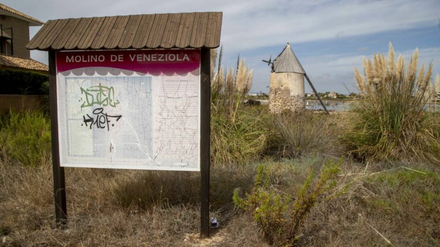 El Mar Menor y los molinos de sal de Veneziola en La Manga, en la lista roja de patrimonio de Hispania Nostra