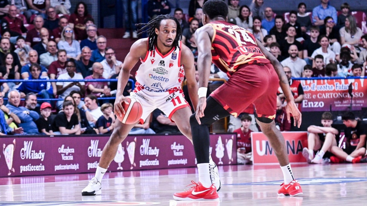 Forrest ya es jamaicano y jugador del UCAM
