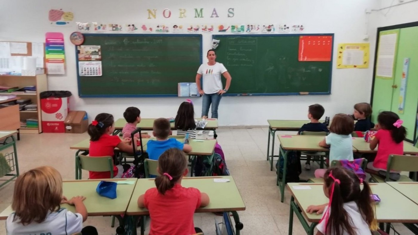 SIDI acusa a Educación de desigual trato entre docentes de la pública y la concertada ante el descenso de natalidad