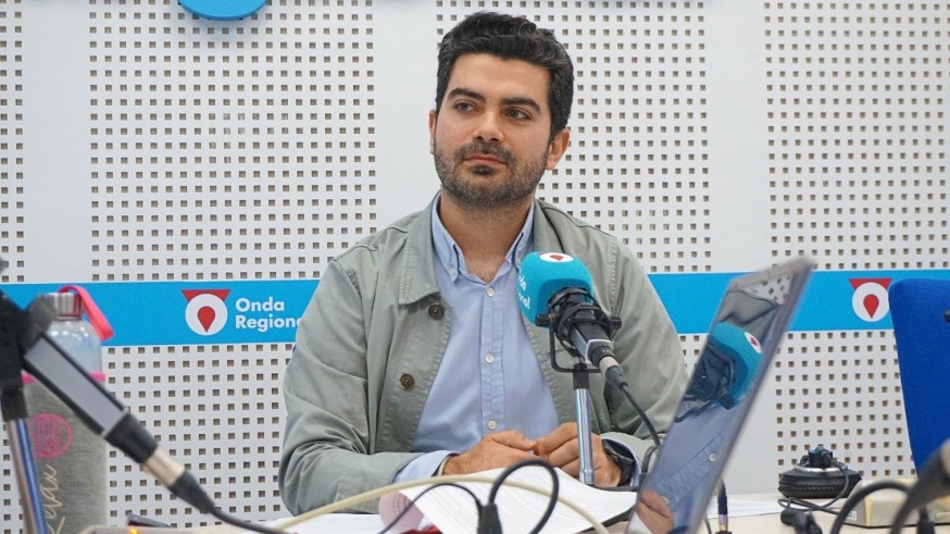 Bioderecho. Hablamos de menores y su protección en entornos digitales y redes sociales con Andrés Marín Salmerón, profesor de Derecho Civil de la UMU